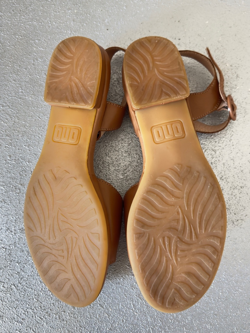 Ono by Born Women's Brown Leather Open-Toe Slingback Sandals Size 9 - Picture 4 of 4